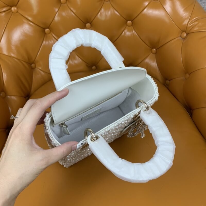 Replica Lady Dior White Pearl - Image 2