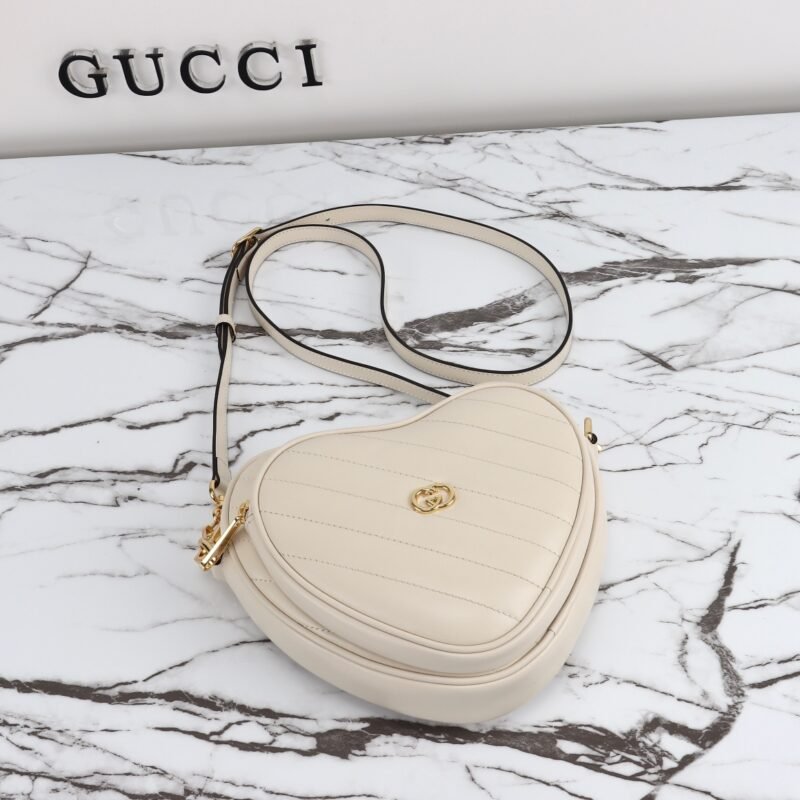 Fake Gucci Interlocking G Mini Heart White - Image 5
