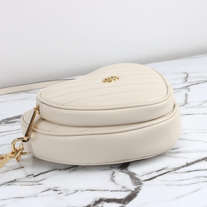 Fake Gucci Interlocking G Mini Heart White - Image 10