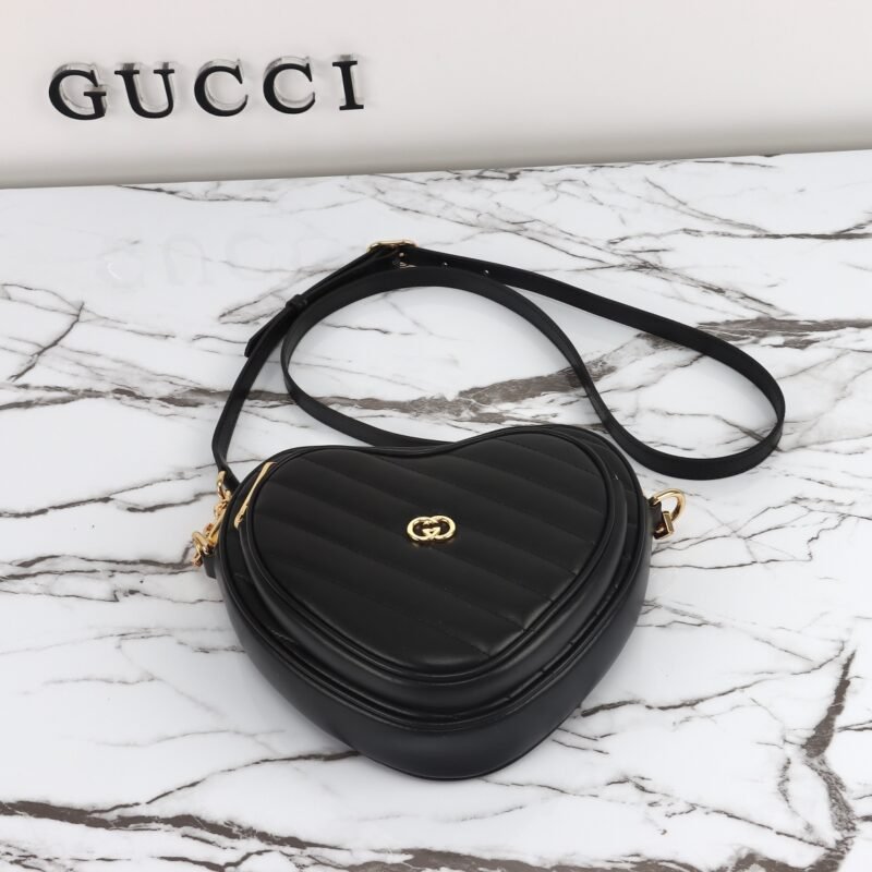Fake Gucci Interlocking G Mini Heart Black - Image 5