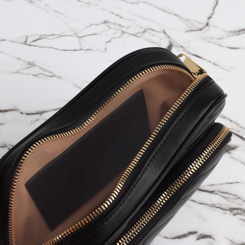 Fake Gucci Interlocking G Mini Heart Black - Image 8