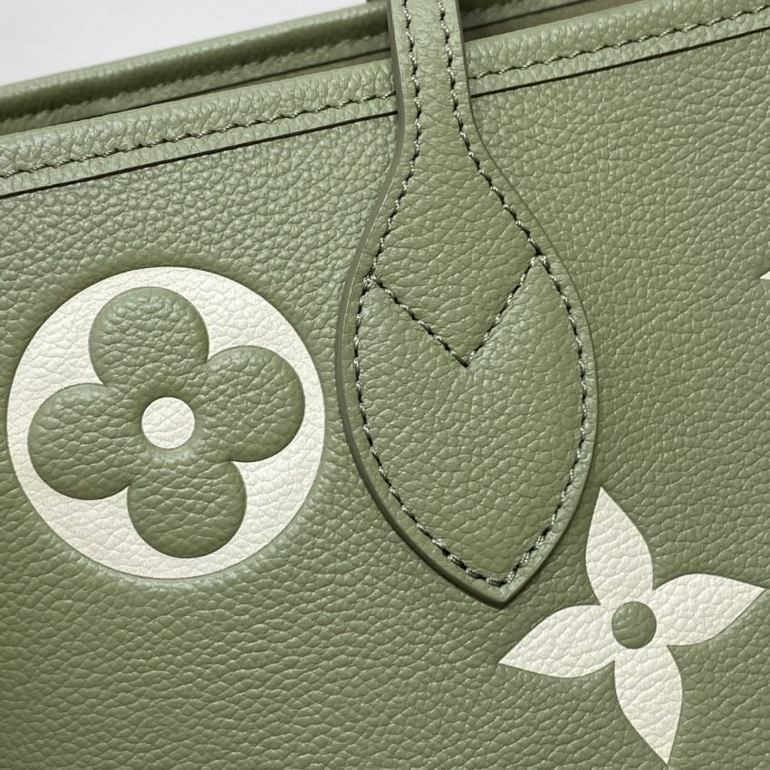 Replica Louis Vuitton Neverfull MM Green - Image 5
