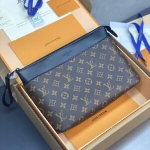Louis Vuitton Pochette Voyage Souple Brown