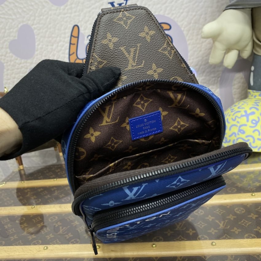 Replica Louis Vuitton Avenue Slingbag Blue - Image 4