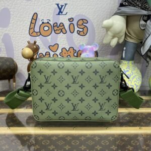 Alternative view of Replica Louis Vuitton Trio Messenger Green