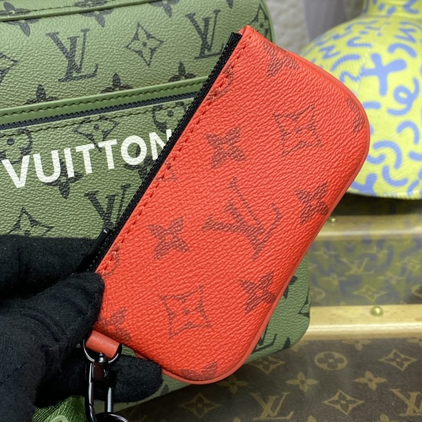 Replica Louis Vuitton Trio Messenger Green - Image 6