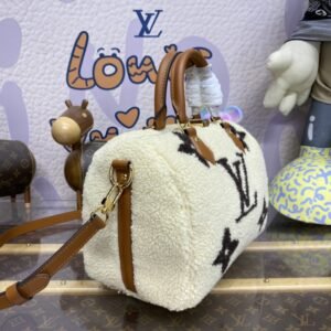 Alternative view of Fake Louis Vuitton Speedy Bandouliere 25 White Wool