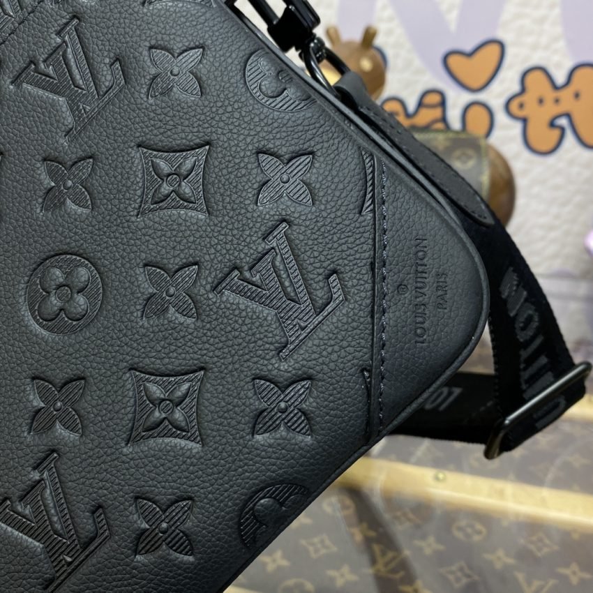 Replica Louis Vuitton Trio Messenger Full Black - Image 3