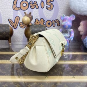 Alternative view of Fake Louis Vuitton Favorite White
