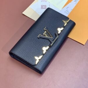 Louis Vuitton Capucines Long Black