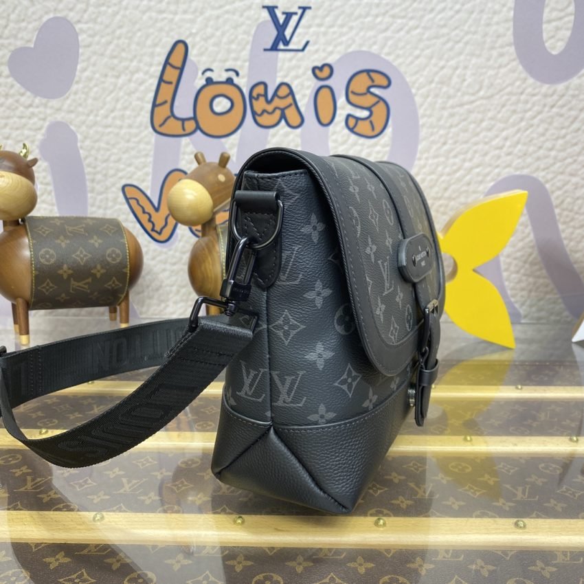 Fake Louis Vuitton Saumur Messenger Bag - Image 9