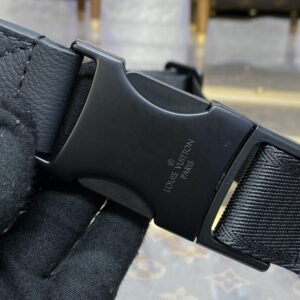 Alternative view of Fake Louis Vuitton Bumbag Discovery Black Canvas