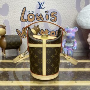 Fake Louis Vuitton Duffle Bag