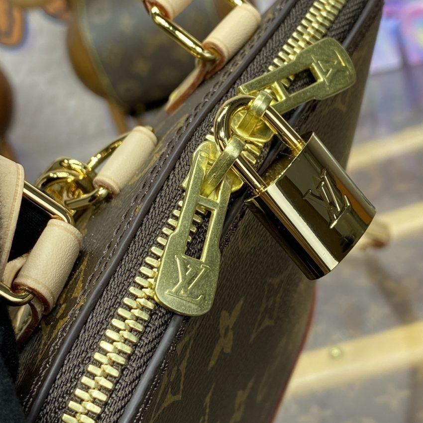 Replica Louis Vuitton Alma Backpack Monogram - Image 7