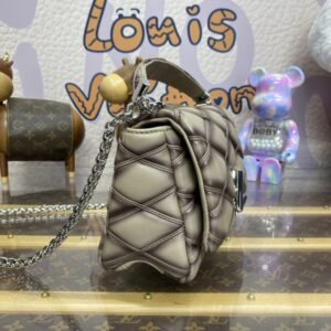 Alternative view of Fake Louis Vuitton Go – 14 Stone