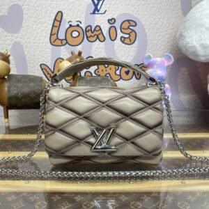 Fake Louis Vuitton Go – 14 Stone