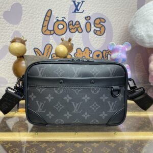 Fake Louis Vuitton Alpha Messenger Black Canvas