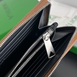 Alternative view of Replica Bottega Veneta Cassette Zip Wallet