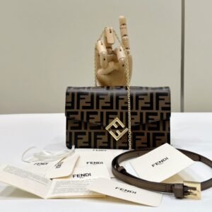 Replica Fendi Baguette Wallet On Chain