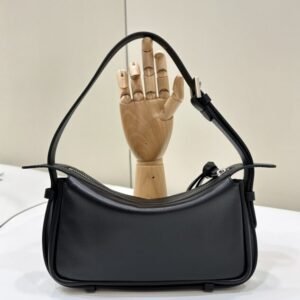 Alternative view of Fake Fendi Simply Black