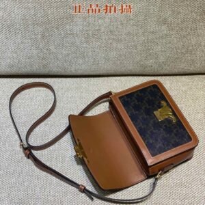 Alternative view of Replica Celine Triomphe Classic