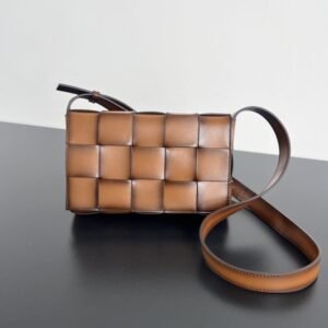 Fake Bottega Veneta Cassette 2.0 Brown