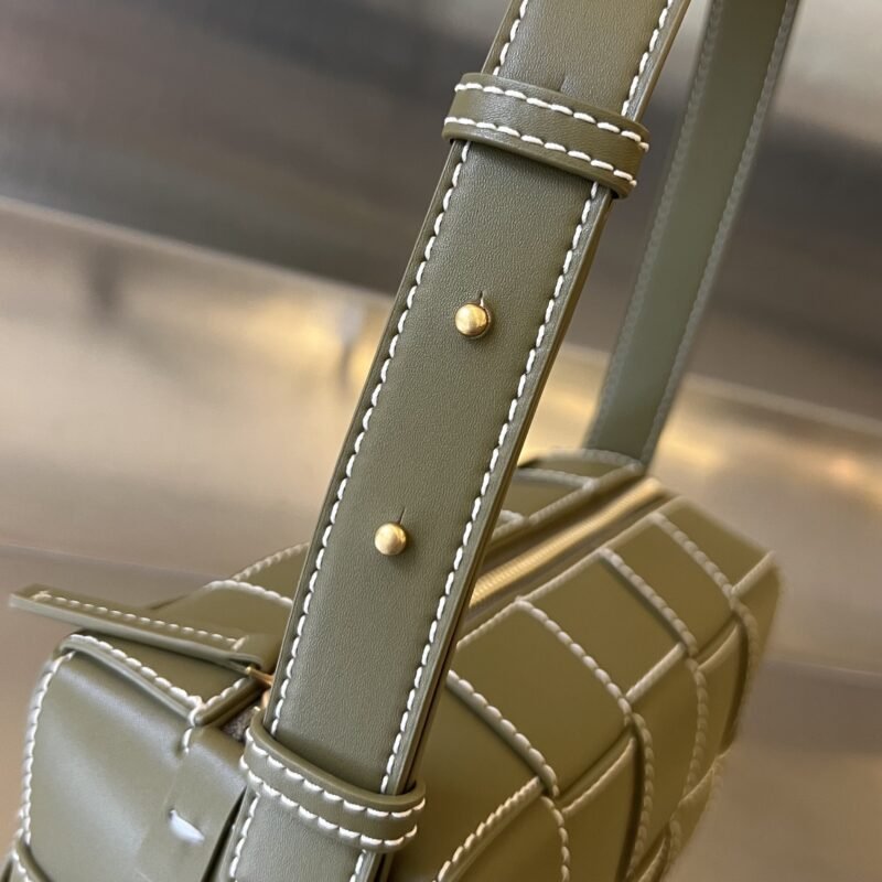 Fake Bottega Veneta Cassette Brick Small - Image 4
