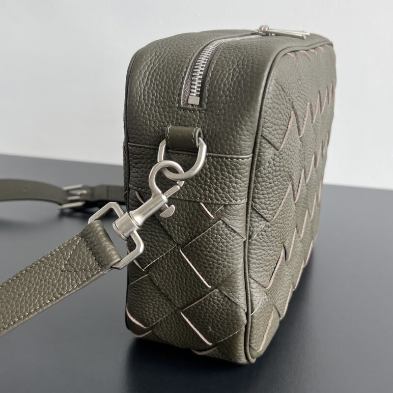 Fake Bottega Veneta Camera Bag - Image 6