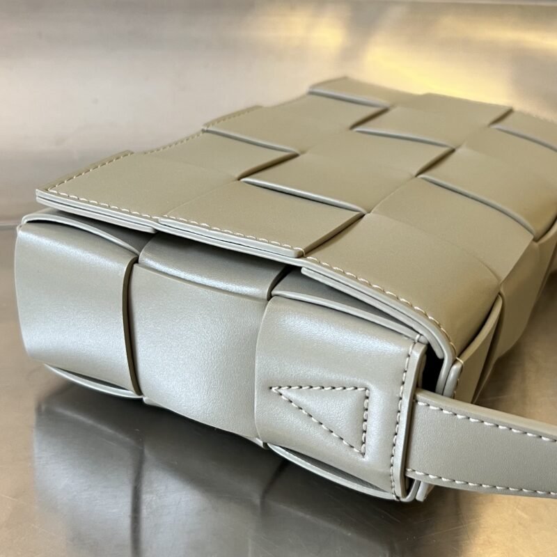 Fake Bottega Veneta Cassette 2.0 Beige - Image 3