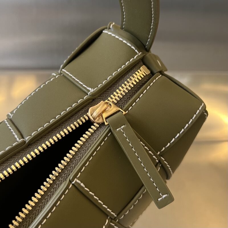 Fake Bottega Veneta Cassette Brick Small - Image 6