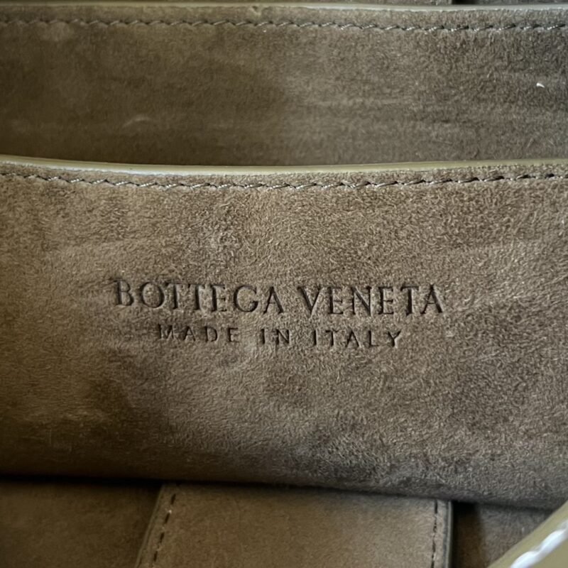 Fake Bottega Veneta Cassette Brick Small - Image 7