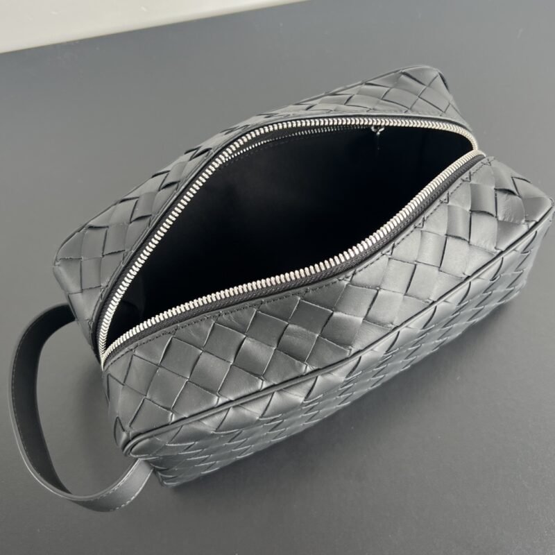 Replica Bottega Veneta Toiletry Bag - Image 6