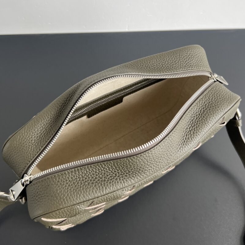 Fake Bottega Veneta Camera Bag - Image 9