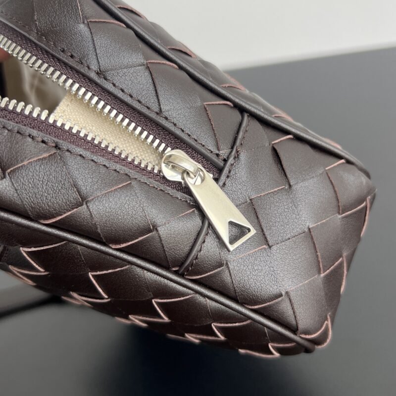 Replica Bottega Veneta Wristband Clutch - Image 10