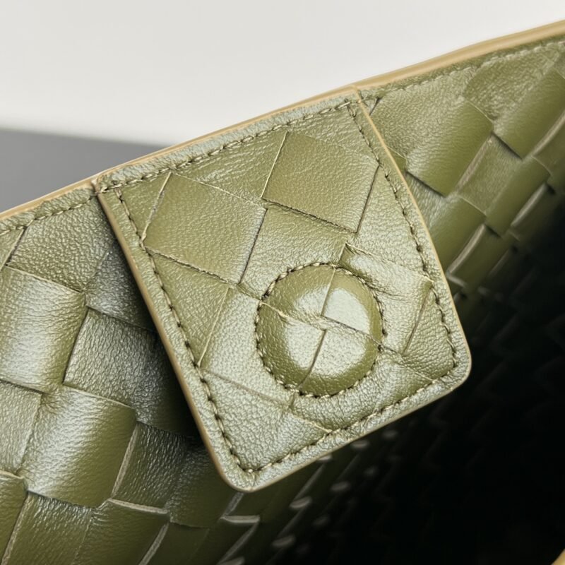 Fake Bottega Veneta Parachute Large - Image 9