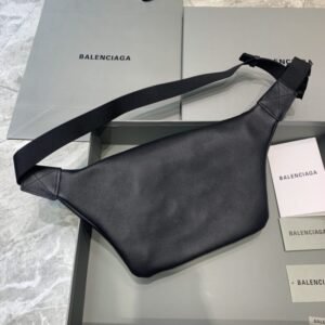 Alternative view of Fake Balenciaga Everyday Bag Black