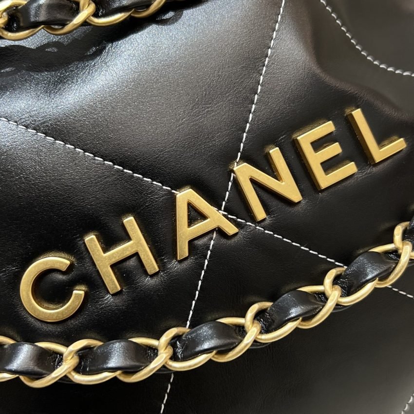 CHANEL 22 Small Handbag Black - Image 5