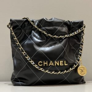 CHANEL 22 Small Handbag Black