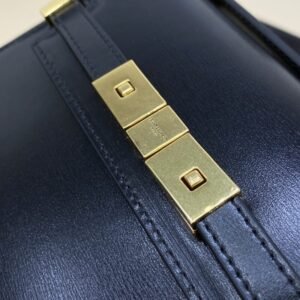 Alternative view of Fake YSL Manhattan Black