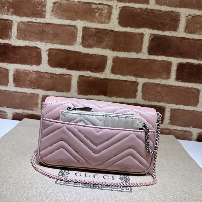 Fake Gucci Matelassé Mini Pink - Image 10