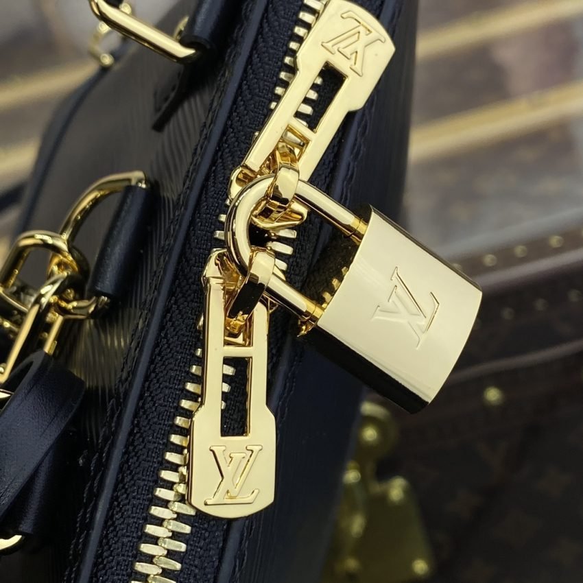 Replica Louis Vuitton Alma Backpack Black - Image 8