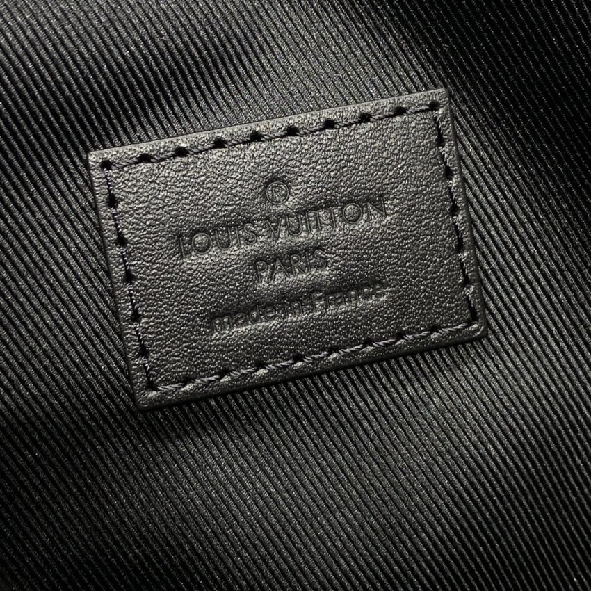 Fake Louis Vuitton Steamer Wearable Wallet Black Canvas - Image 4