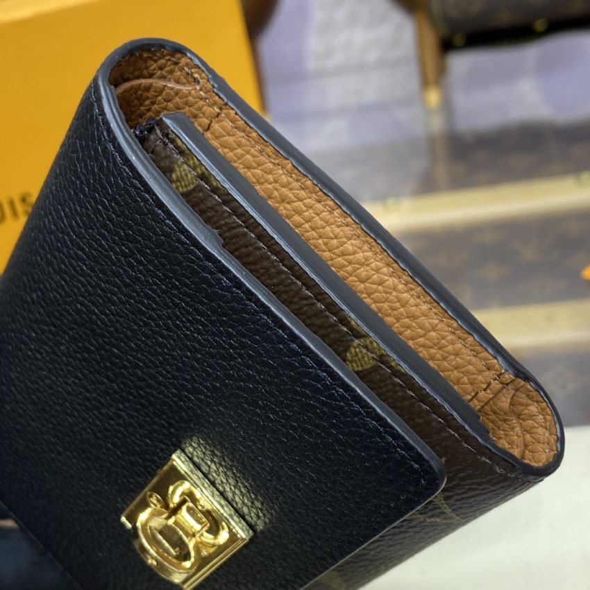 Fake Louis Vuitton Victorine On My Side Wallet - Image 6