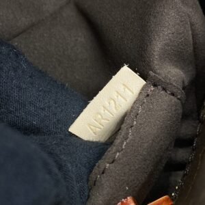 Alternative view of Replica Louis Vuitton Scott