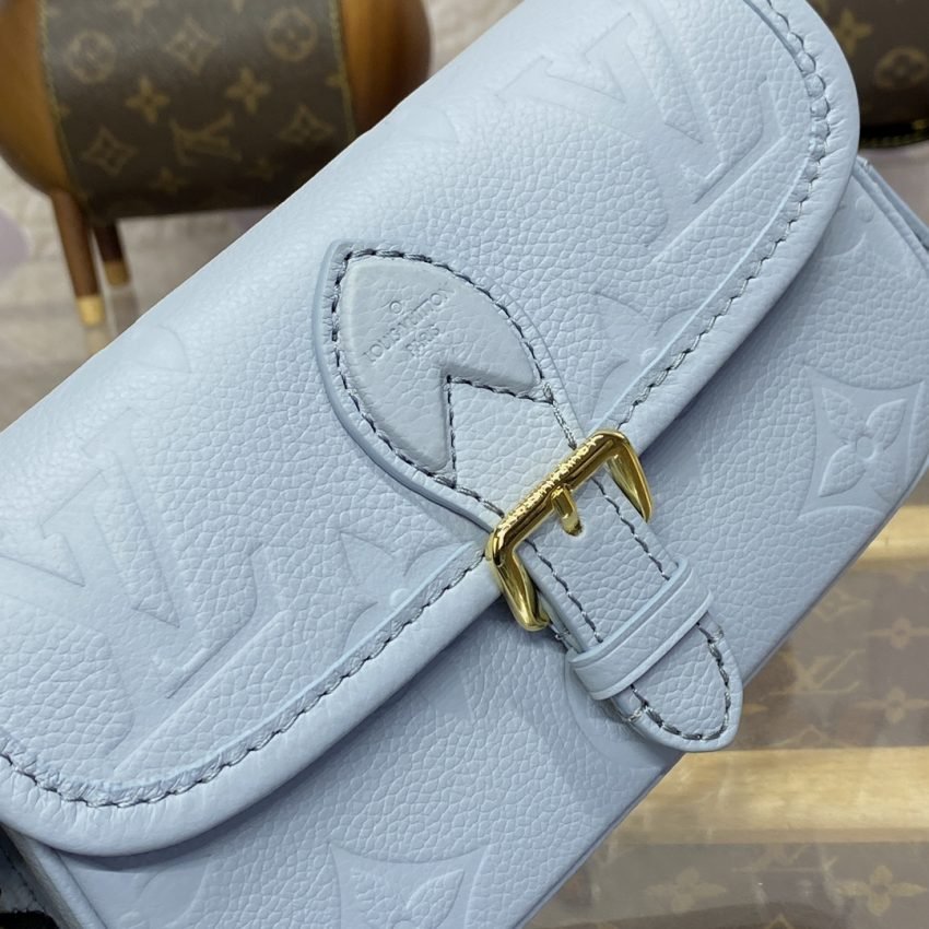 Fake Louis Vuitton Nano Diane Blue - Image 3