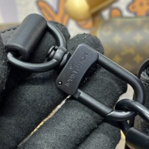 Alternative view of Fake Louis Vuitton Messenger Black