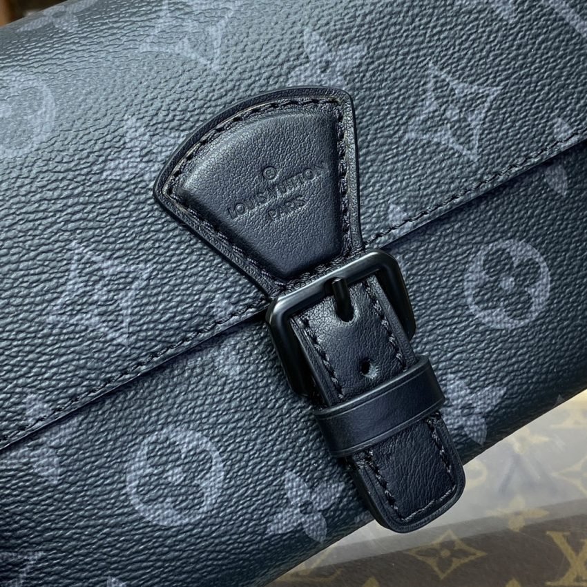 Replica Louis Vuitton Wearable Wallet Black - Image 6