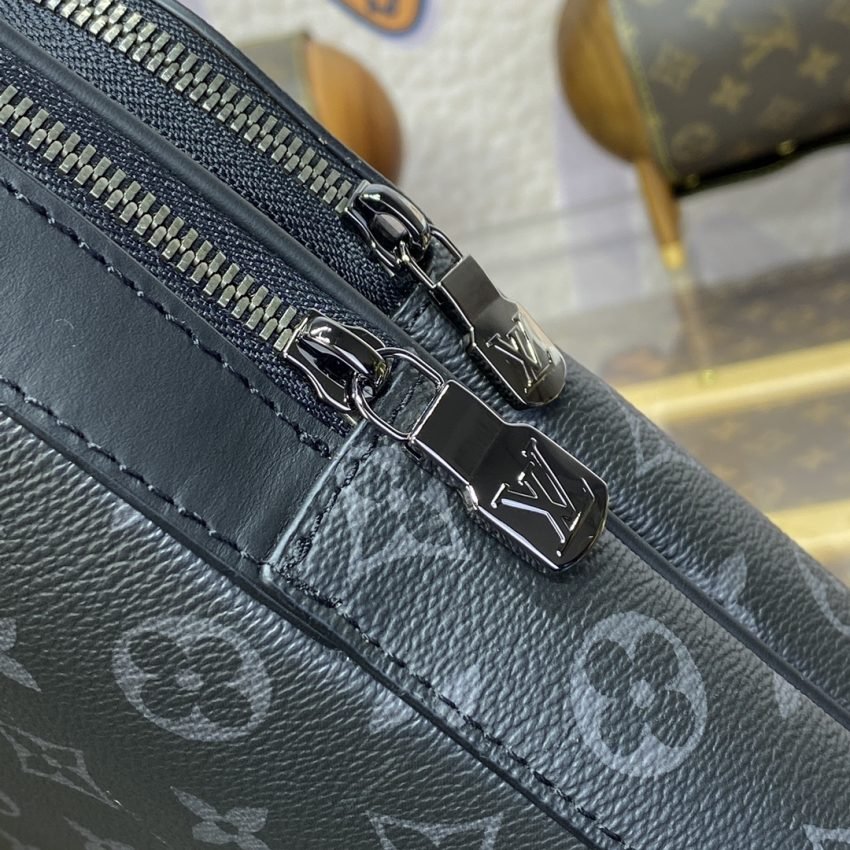 Replica Louis Vuitton Avenue Slingbag Black - Image 11