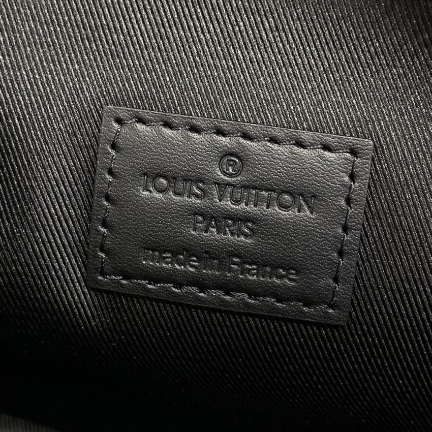 Fake Louis Vuitton Pilot Wearable Wallet Black - Image 3