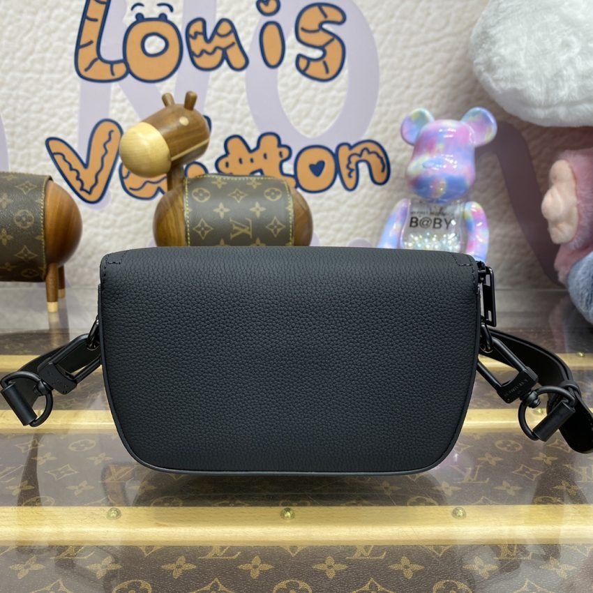 Fake Louis Vuitton Pilot Wearable Wallet Black - Image 7